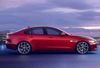  Jaguar Xe Engines